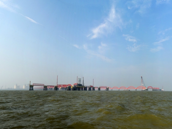 江苏如东洋口港迎来第100艘超大型LNG运输船