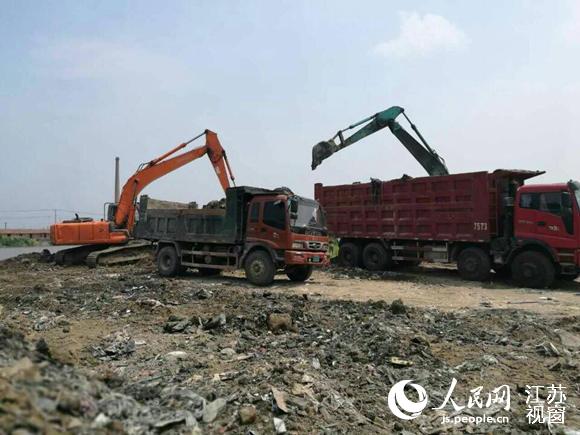 聚焦上海垃圾异地倾倒事件