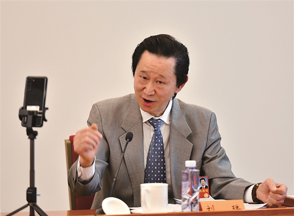 江苏代表团举行首场在线专题视频访谈