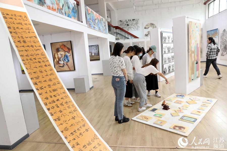 չ��һ�ǡ����Ծ���