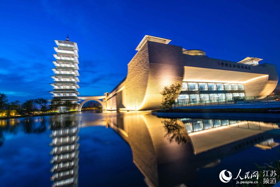 中國大運河博物館亮燈。劉江瑞攝