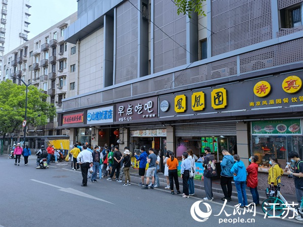 多措促消费 南京老城区的“烟火气 ”回来了