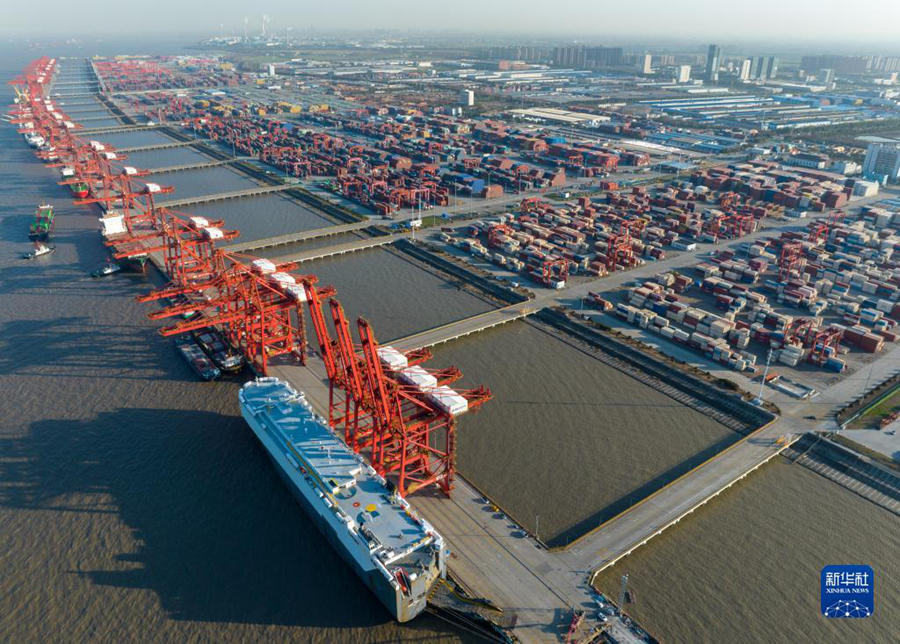 這是3月13日拍攝的江蘇太倉港碼頭（無人機照片）。新華社記者 李博攝