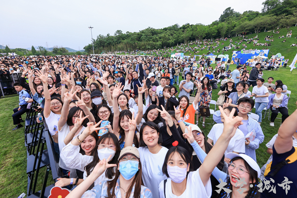 南京人口净流入最多的主城区，青年人为何想来？