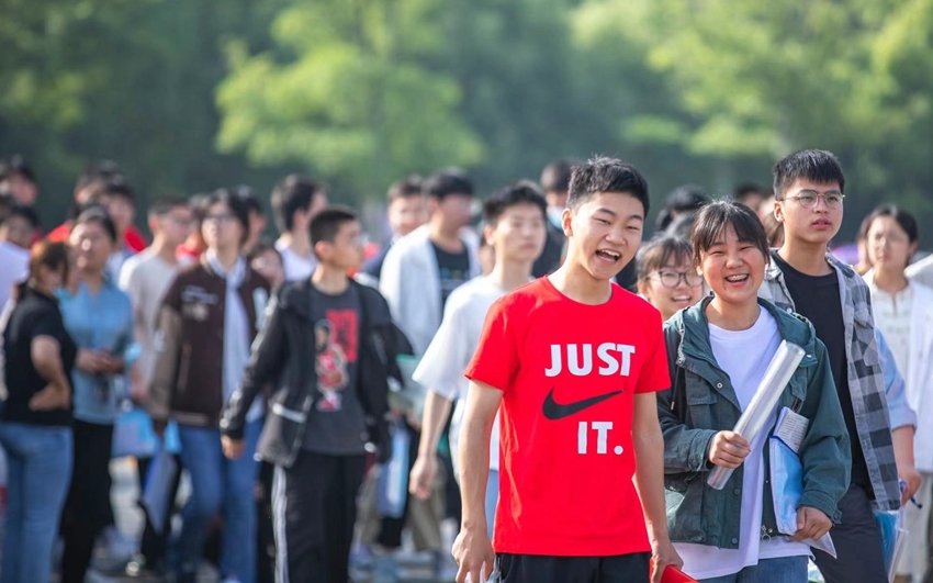 组图丨江苏44.5万学子参加高考