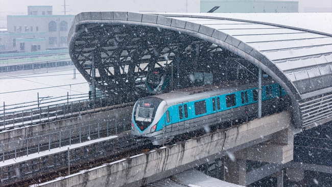 常州地铁2号线保障市民雪天畅行。
