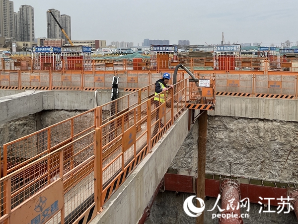 新春走基層︱“首席質量官”盯牢南京過江隧道施工