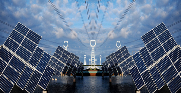 射阳港经济开发区的 “渔光互补”光伏发电项目。吉东育摄