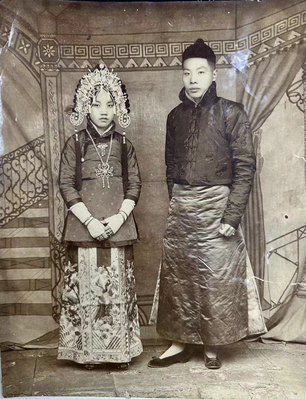 姜辉麟烈士的结婚照。雨花台烈士纪念馆供图