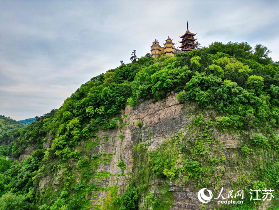 滨江狼山风景。人民网 徐晨曦摄