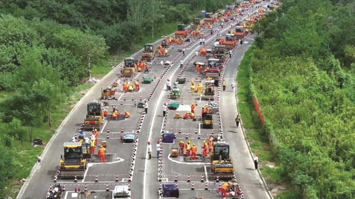 南京举行首届城市道路养护技能竞赛