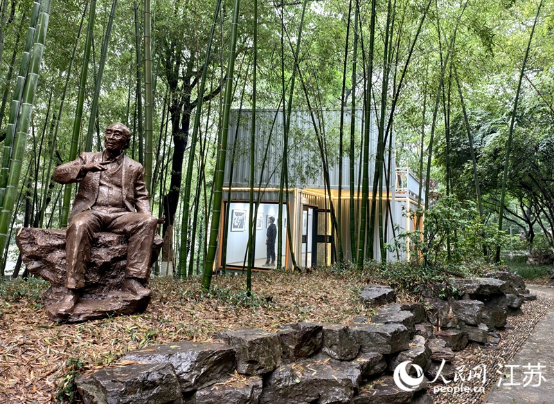 古林公园空地添了南京艺术学院的大师工作室。人民网记者 马晓波摄