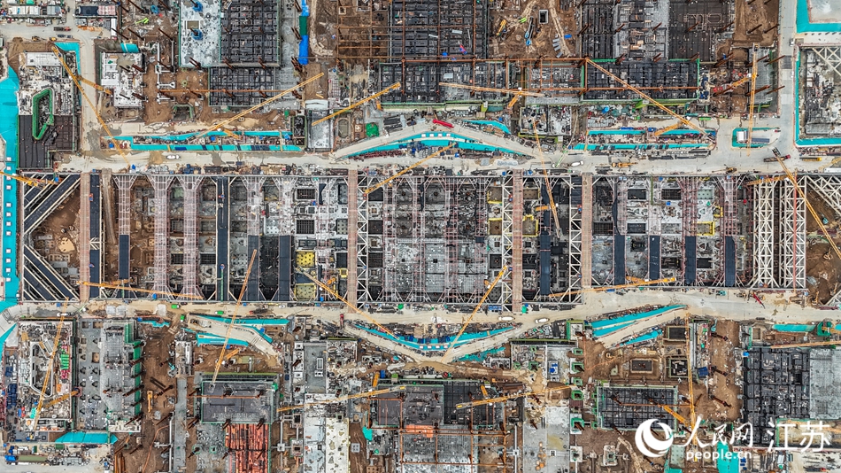 航拍南京北站施工现场。人民网 徐晨曦摄