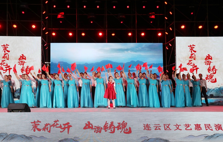 演出现场。朱华南摄
