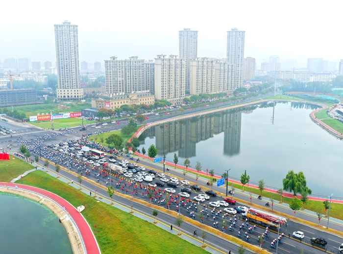 活动现场。许昌银摄