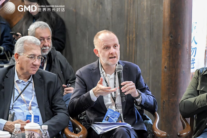 意大利科莫市長亞歷山德羅·拉皮內塞分享治理經驗。主辦方供圖