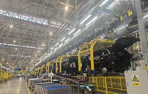 “苏大强”打开“新”思路创新是动能所在，制造业是支撑所在，开放是发展空间所在，三者紧密关联、互为支撑。江苏要以创新加力、产业发力、开放助力全省高质量发展继续走在前列。【详细】