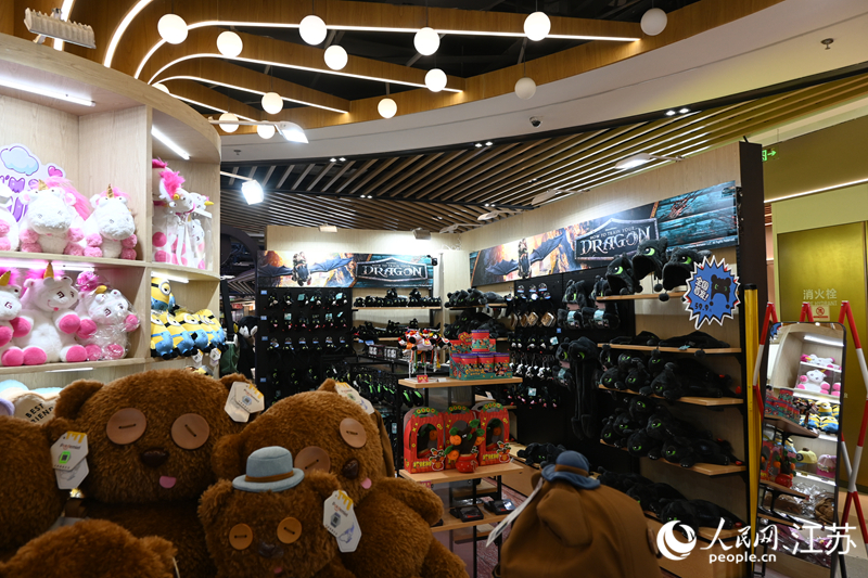 “元隆元創”華東首店位於徐州核心商業街區。 人民網記者 鞠峰攝