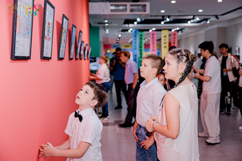 “友城绘”国际青少年绘画展十周年精品展在江苏连云港举办