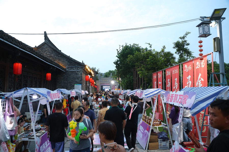 国风市集。马丁摄