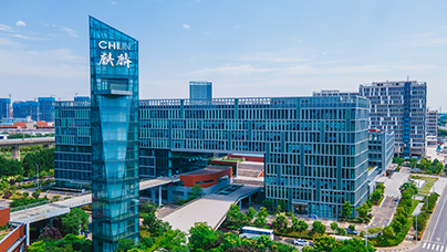 南京开了一家“算力小店”7月初，南京上线全市首个一站式算力交易服务载体——Token集合店。它为工业软件、大模型研发、智能制造、数字政务等领域提供轻量化、普惠化的AI算力服务。