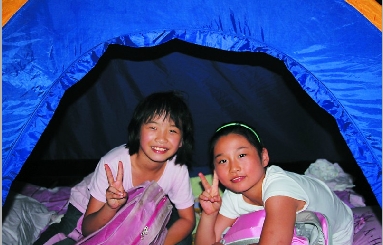 流星雨夏令营小朋友太湖边上盼流星