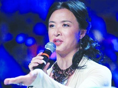 因变性经历被退出 <em>舞蹈</em>家金星怒斥<em>性别</em>歧视