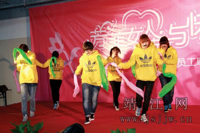 靖江多部门开展丰富活动迎接三八妇女节