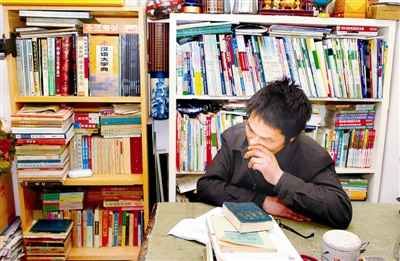 陕西现最有思想清洁工:晚上读古文