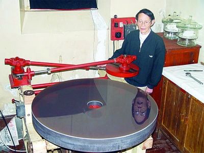 我国天文光学创始人杨世杰在南京去世