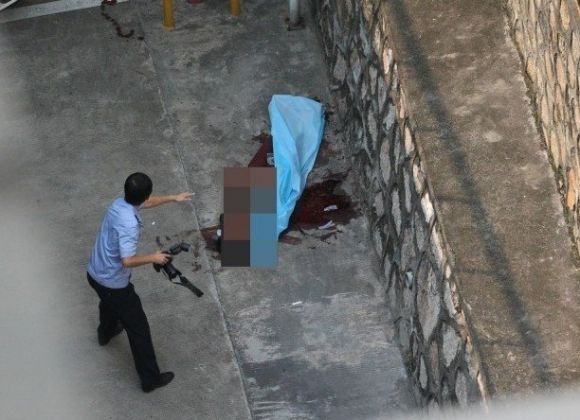 深圳宝马女车主公安局办证大厅停车场遭割喉