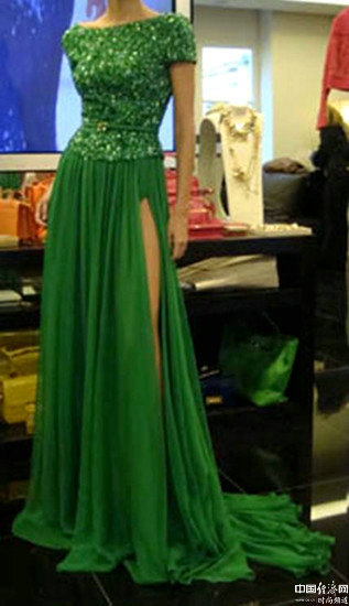 汪涵替老婆收豪礼 《天天向上》奢华礼服