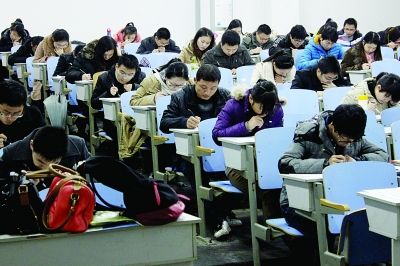 南京2013年招录599名公务员 职位表19日发布