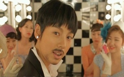 韩国歌后地址李孝利女扮男装俨然一花性感baby美男丝袜视频下载迅雷性感图片