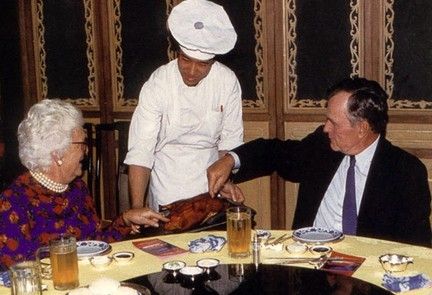外国元首爱吃的中国菜:查韦斯爱吃咕咾肉