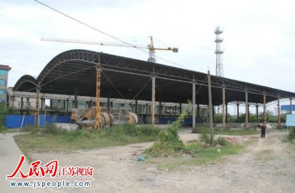 镇江宝华500万建菜场 未用即拆除被指不差钱