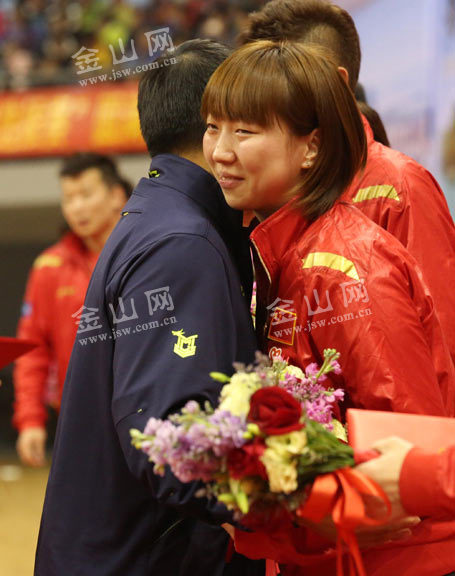 马琳王励勤等乒乓球世界冠军在镇江退役