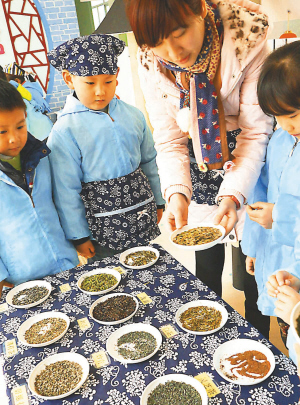 苏州一幼儿园开茶馆 让孩子感受茶文化