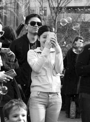 奶茶妹妹刘强东疑似亲密照曝光 网友:<em>姑娘</em>这是
