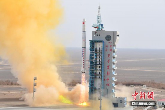 中国成功发射遥感三十一号04组卫星。汪江波 摄